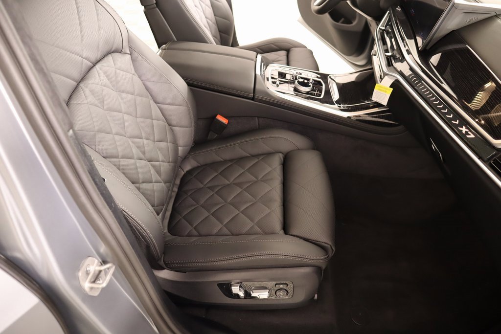 New 2026 BMW X7 xDrive40i w/ Executive Package image 15