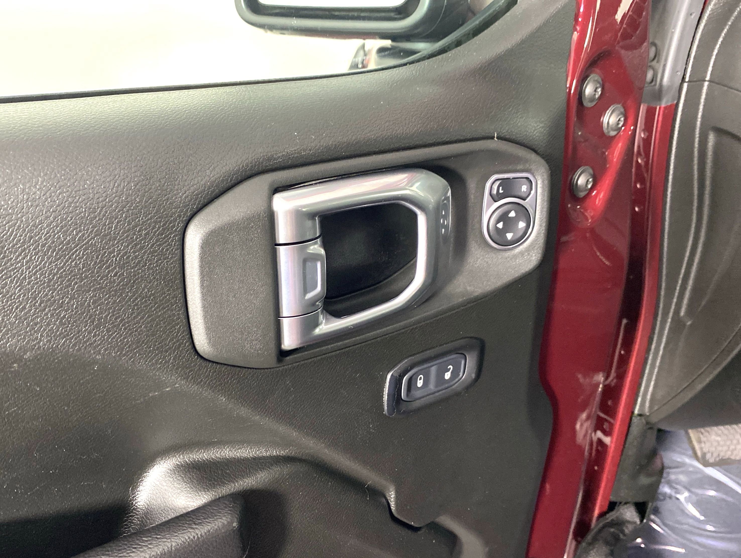 Used 2022 Jeep Gladiator Mojave w/ Cold Weather Group AWD/4WD image 14