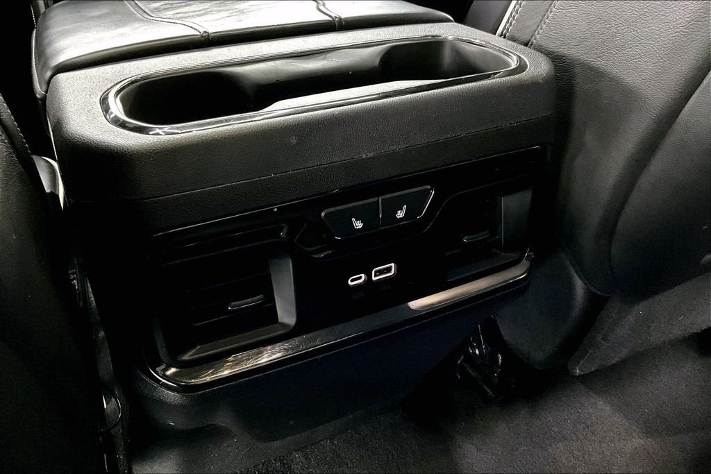 Used 2024 GMC Sierra 2500 AT4X image 11