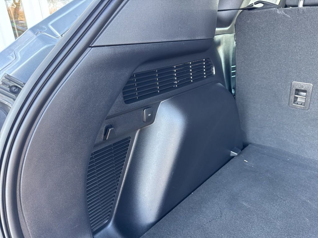 Used 2022 Ford Escape SEL image 36