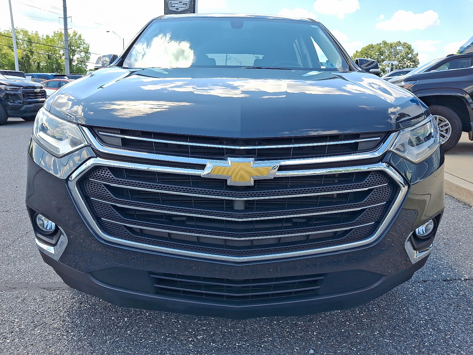 Certified 2019 Chevrolet Traverse LT AWD/4WD image 2