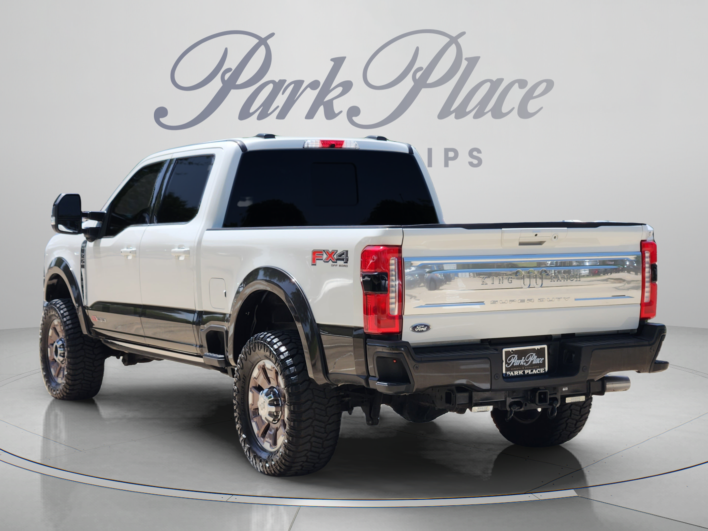 Used 2025 Ford F250 King Ranch AWD/4WD image 3