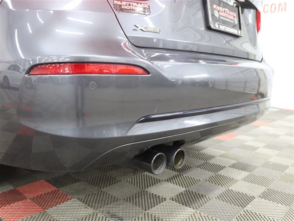 Used 2018 BMW 330i Gran Turismo xDrive AWD/4WD image 9