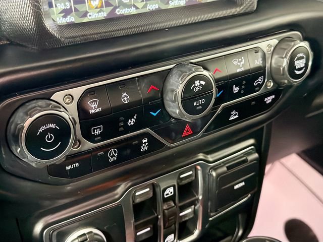 Used 2021 Jeep Wrangler Unlimited Sahara w/ Uconnect 4C Nav & Sound Group image 16