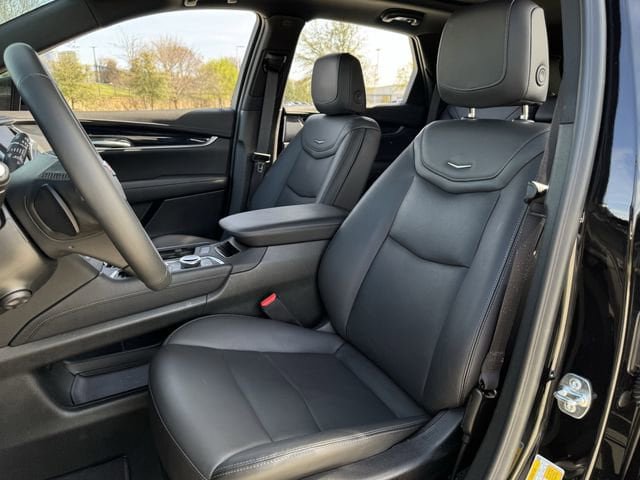 New 2025 Cadillac XT5 Premium Luxury FWD image 21