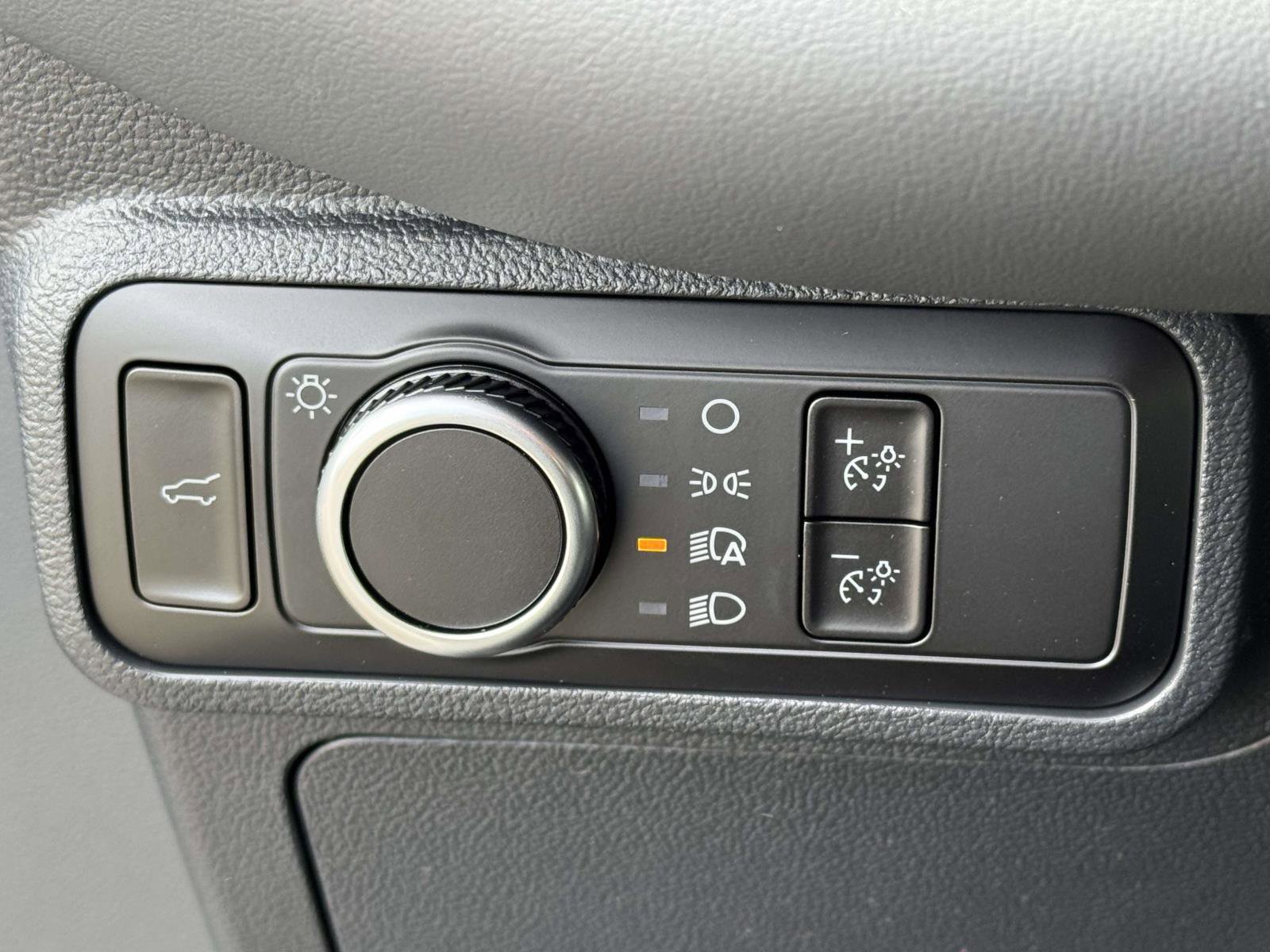 New 2026 Ford Explorer Active image 18