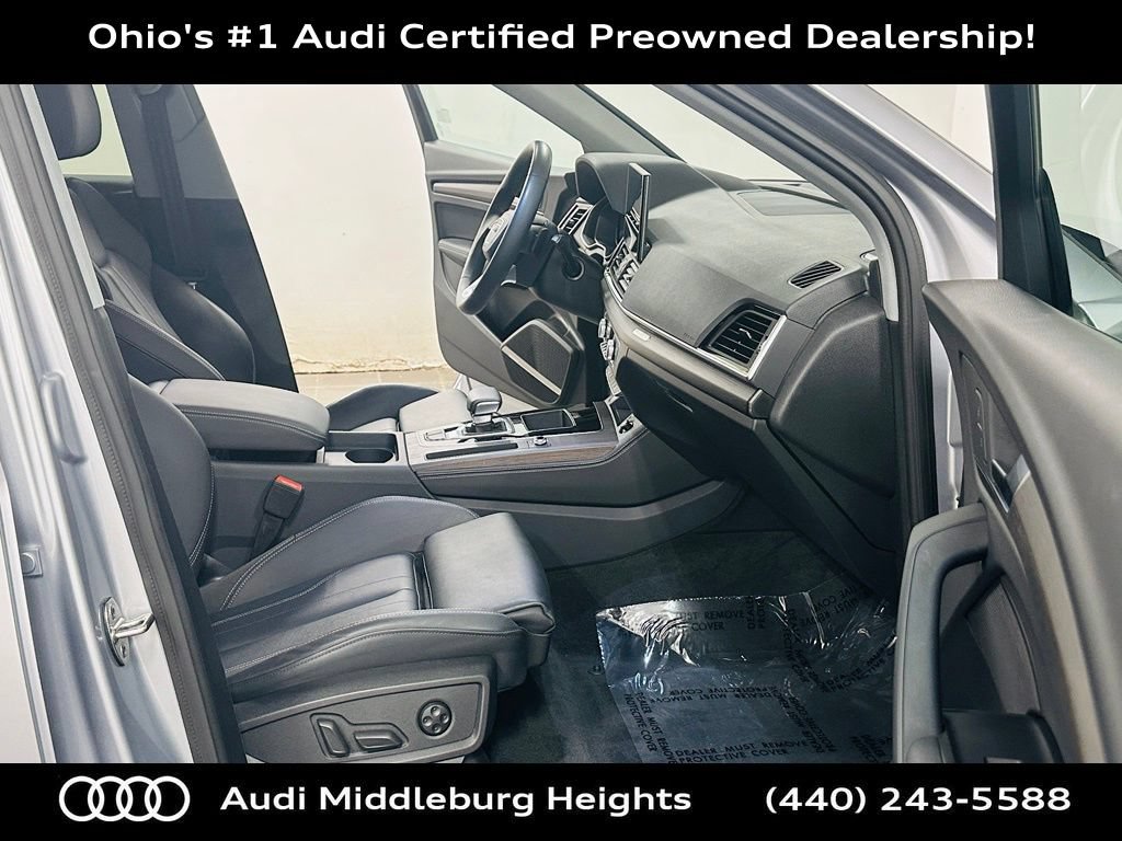 Certified 2025 Audi Q5 e Premium Plus w/ Premium Plus Package AWD/4WD image 9