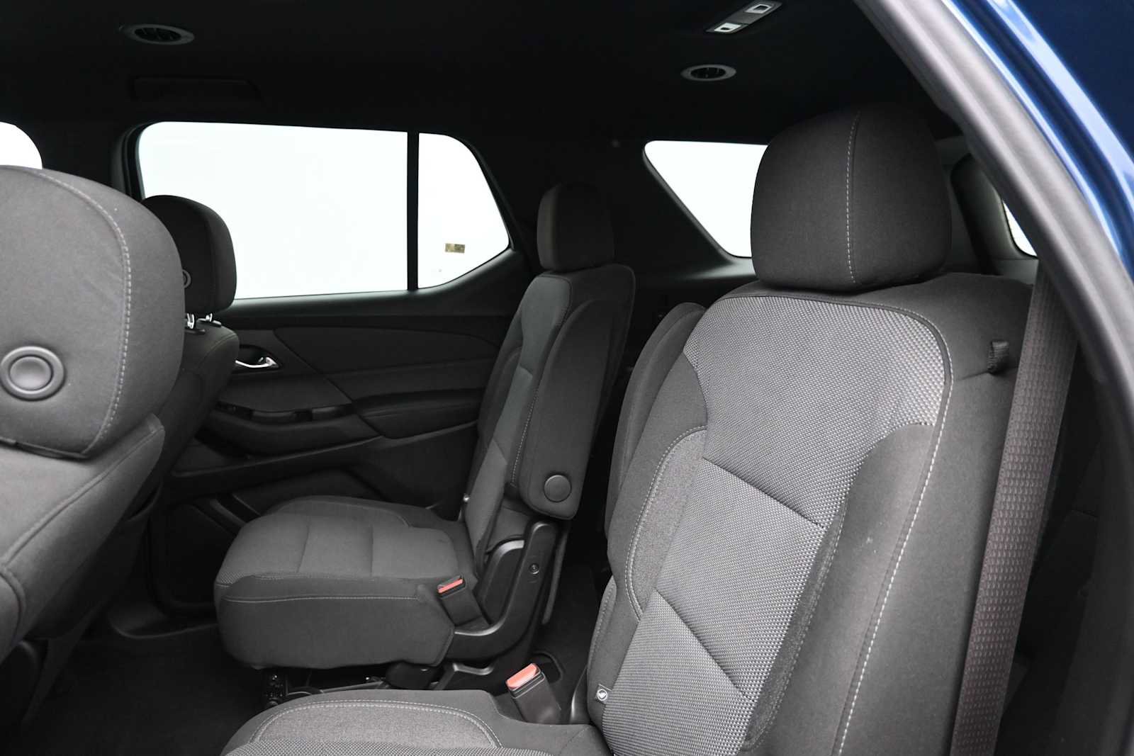 Used 2023 Chevrolet Traverse LT AWD/4WD image 13