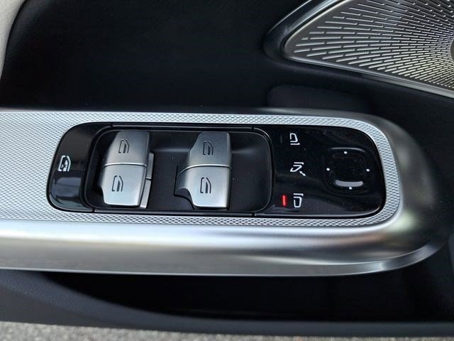 Used 2026 Mercedes-Benz E 350 4MATIC Sedan image 29