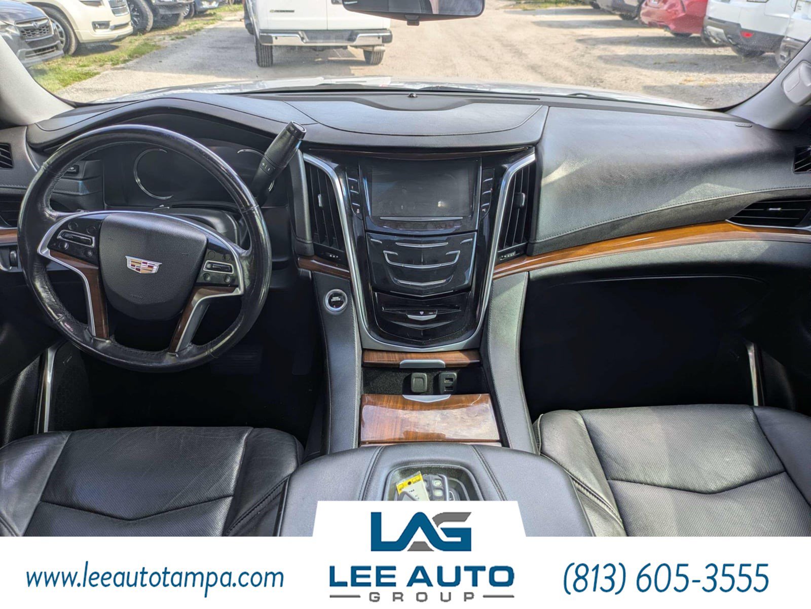 Used 2020 Cadillac Escalade Luxury RWD image 15