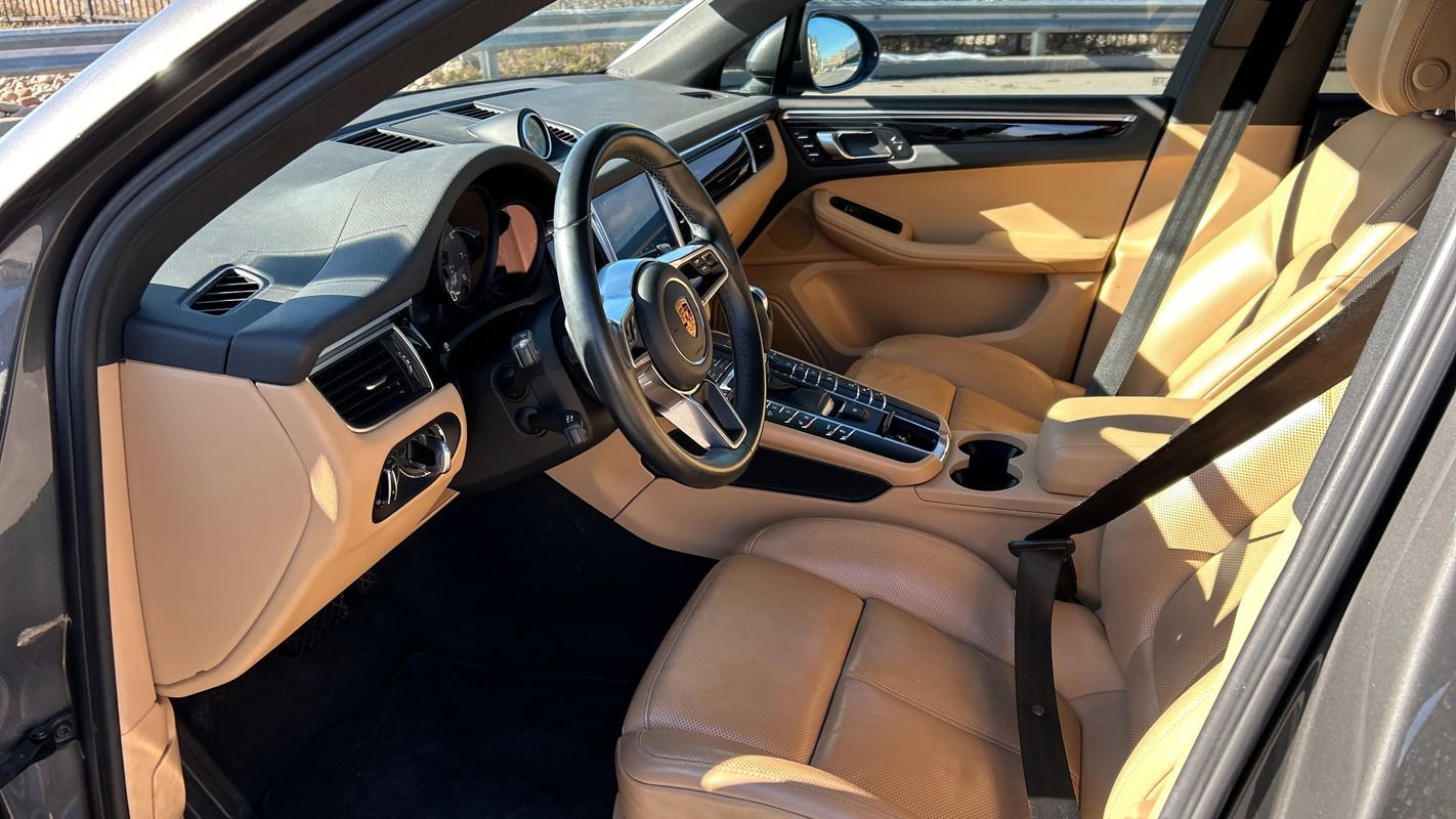 Used 2017 Porsche Macan S image 9