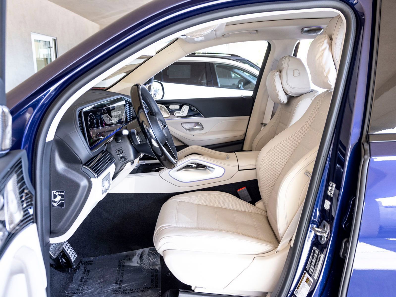 New 2026 Mercedes-Benz GLS 580 4MATIC image 16