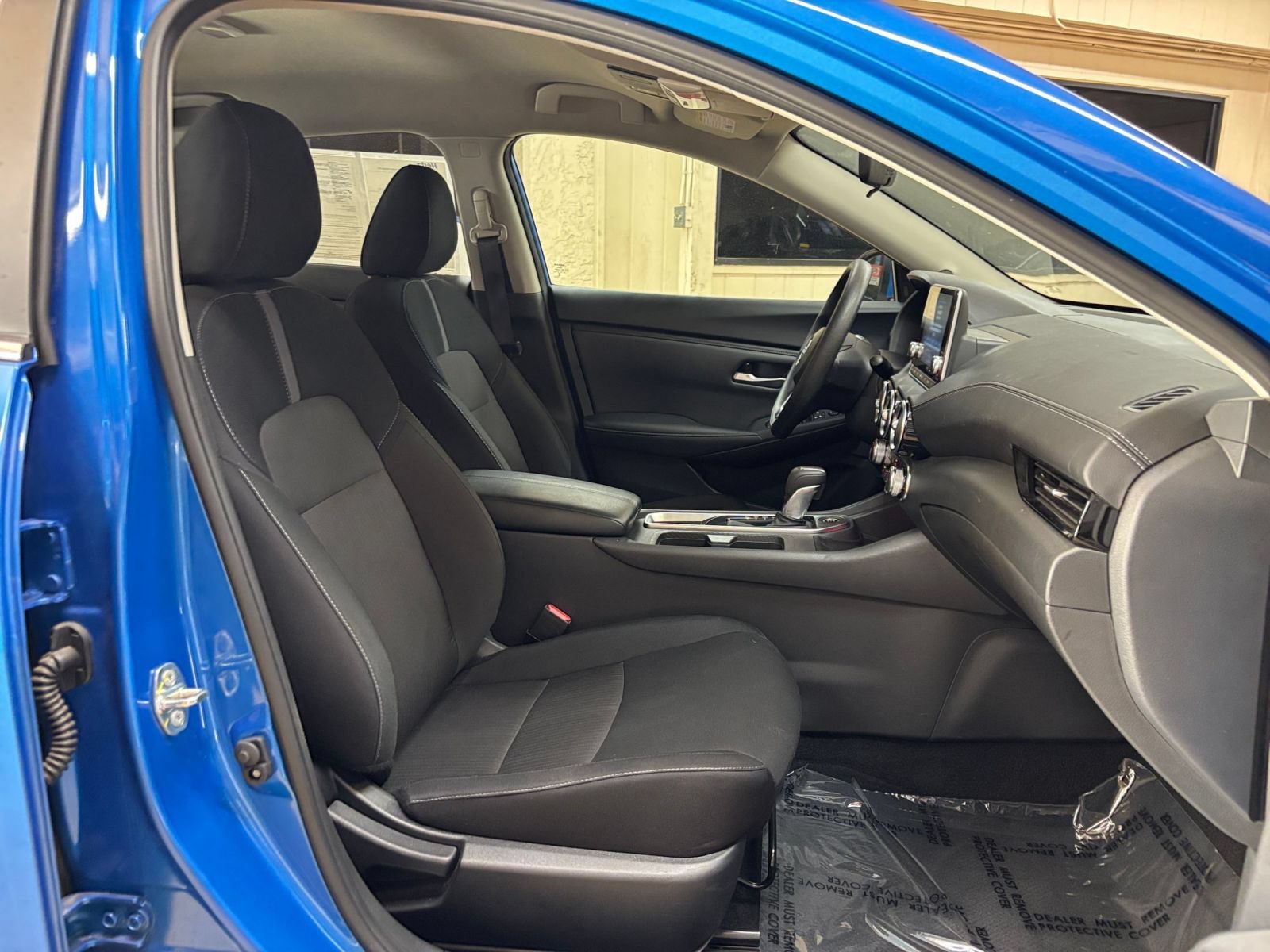 Used 2025 Nissan Sentra SV FWD image 33