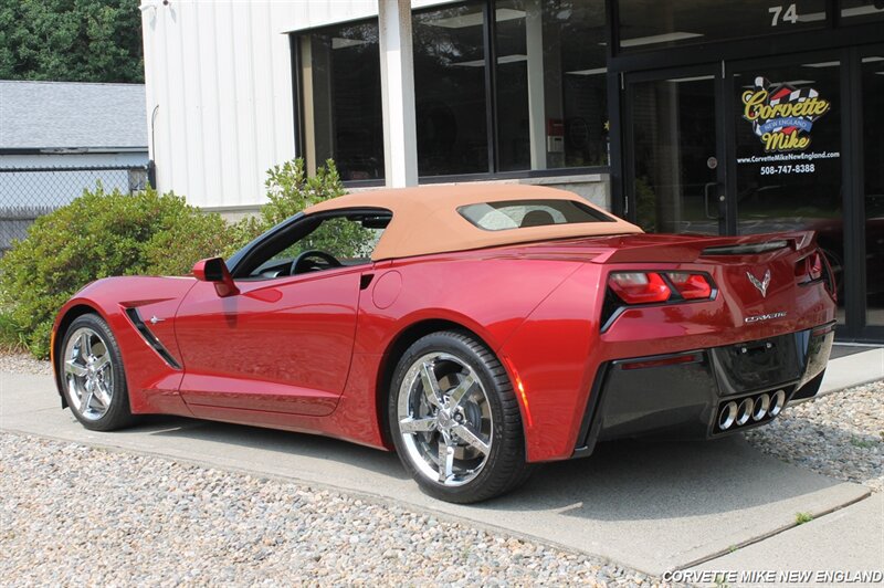 Used 2015 Chevrolet Corvette Stingray Convertible w/ 2LT Preferred Equipment Group RWD image 8