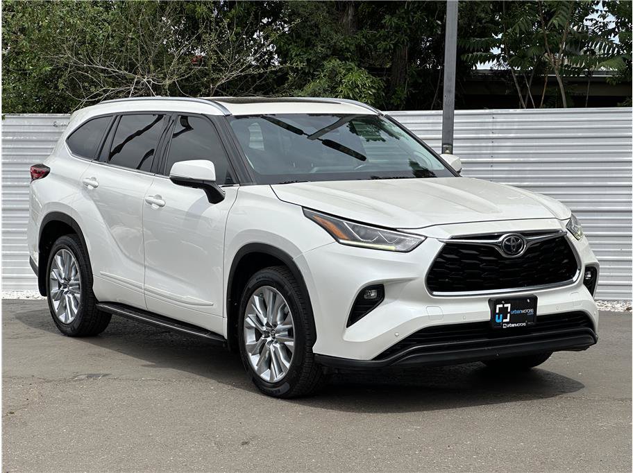 Used 2020 Toyota Highlander Limited AWD/4WD image 9