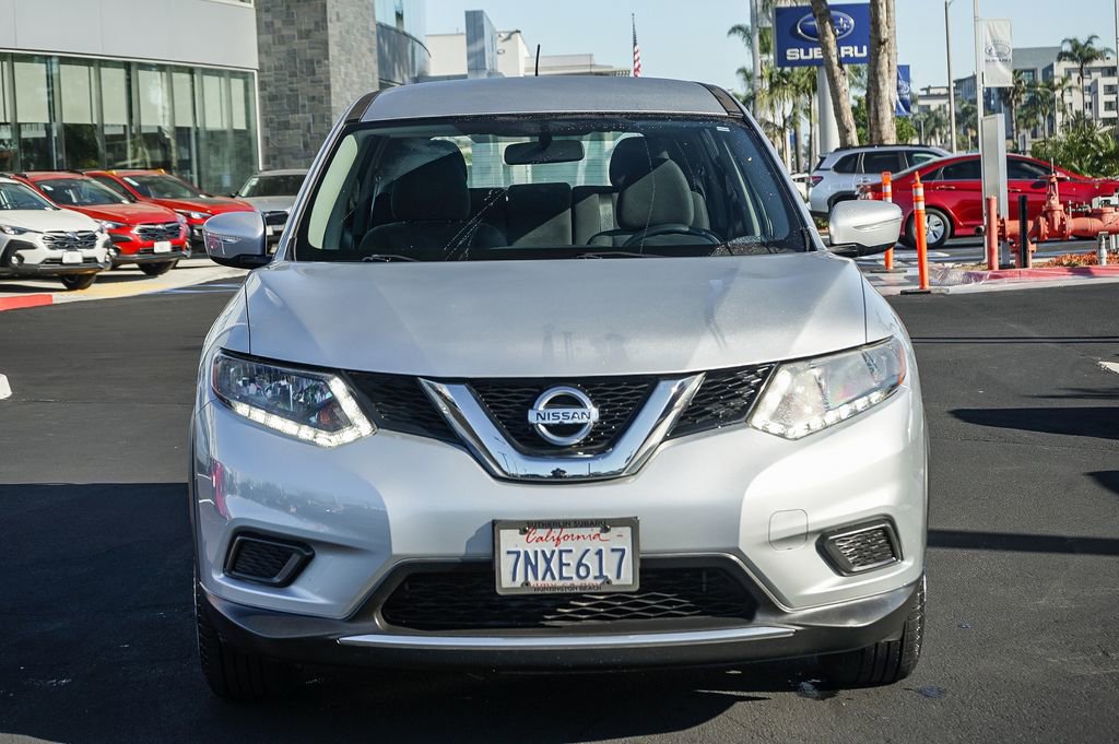 Used 2015 Nissan Rogue S image 2