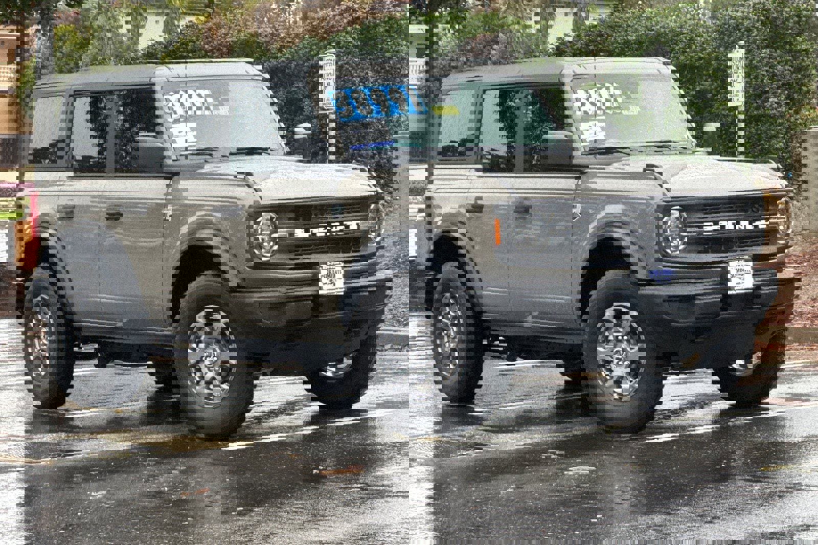 Certified 2025 Ford Bronco Big Bend image 2