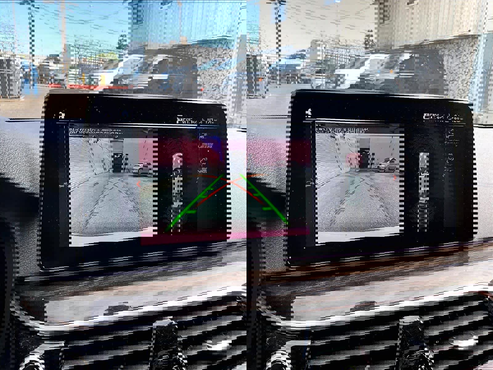 Used 2023 BMW 530i w/ Convenience Package image 22