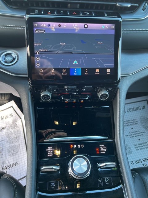 Certified 2022 Jeep Grand Cherokee Overland w/ Adv Protech Group III image 13