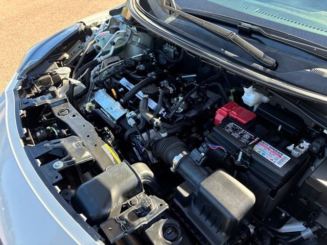 Used 2023 Nissan Versa SV FWD image 13