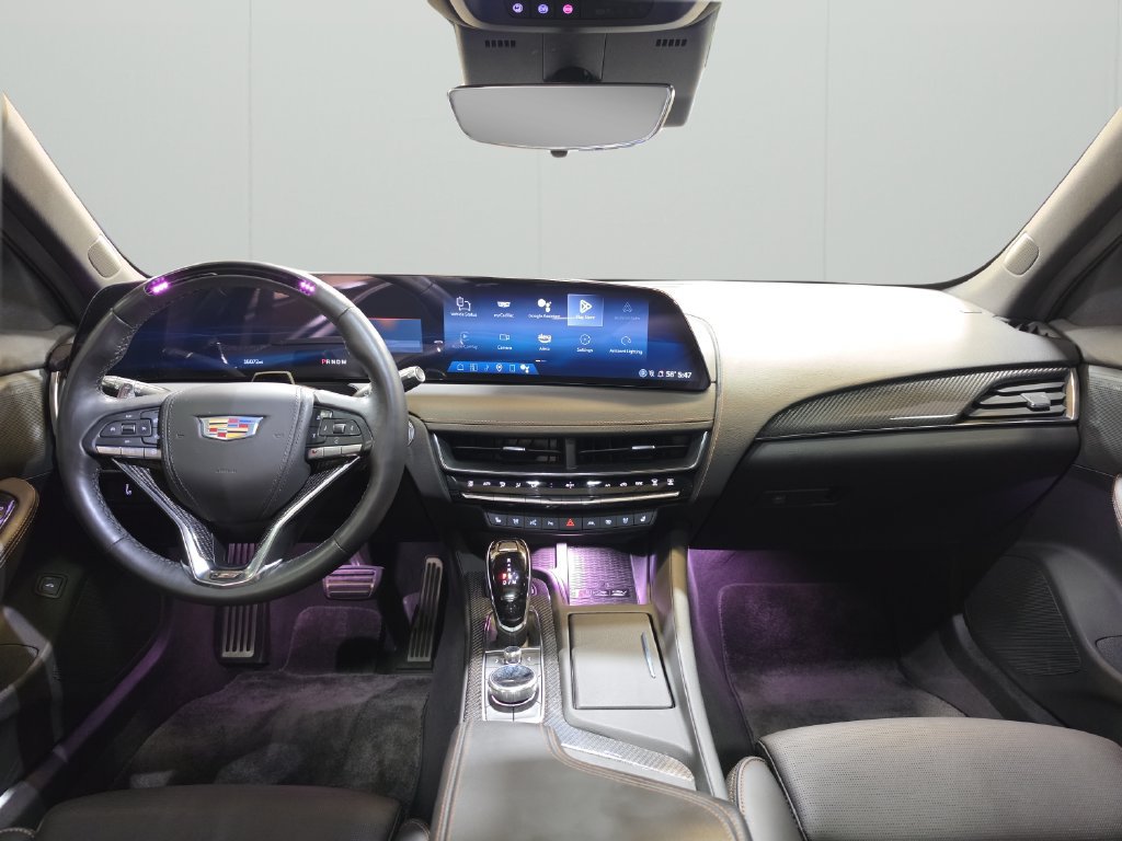 Used 2025 Cadillac CT5 V w/ Technology Package RWD image 18