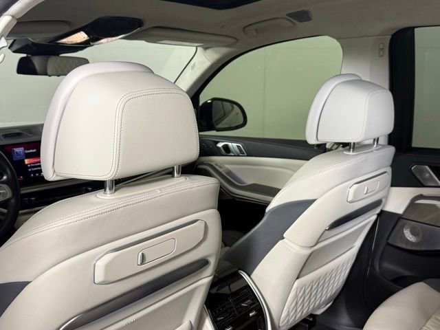 Used 2024 BMW ALPINA XB7 image 21