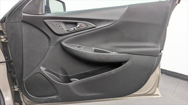 Used 2025 Chevrolet Malibu LT FWD image 23