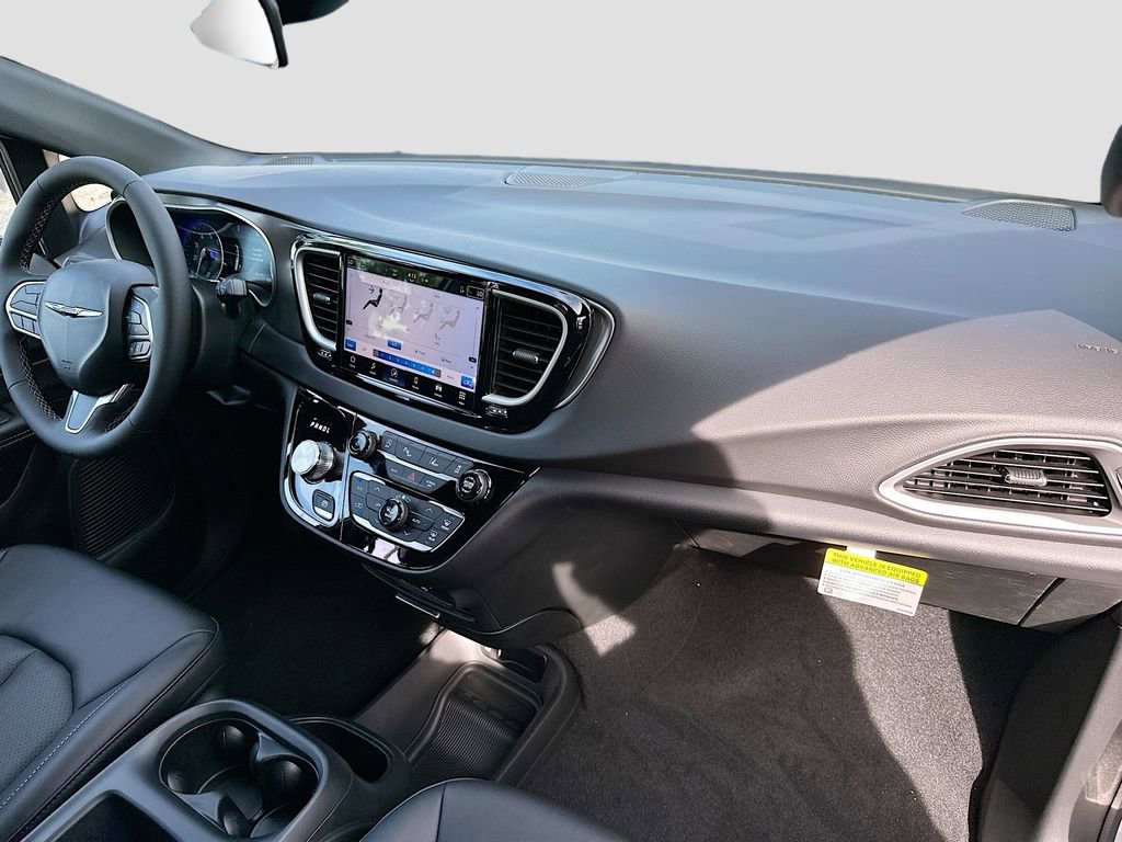 New 2026 Chrysler Voyager LX FWD image 29