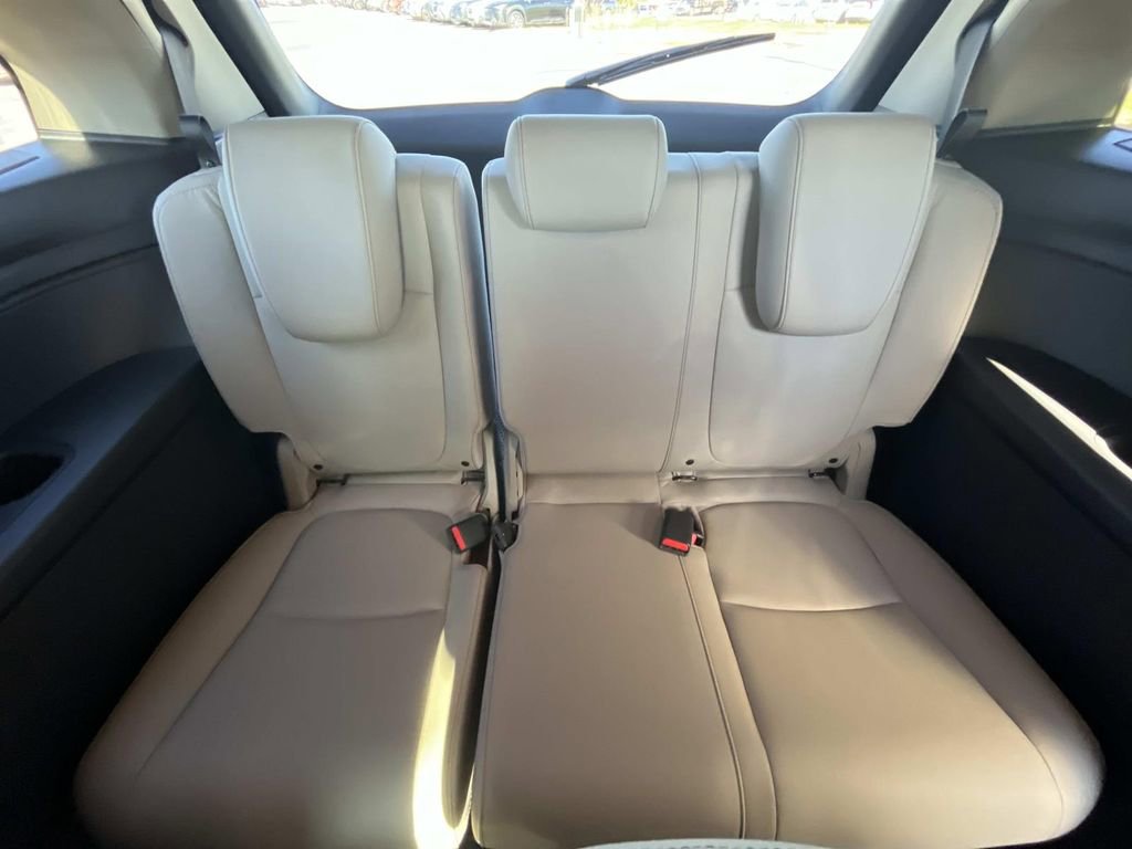 Used 2023 Honda Odyssey Touring image 16