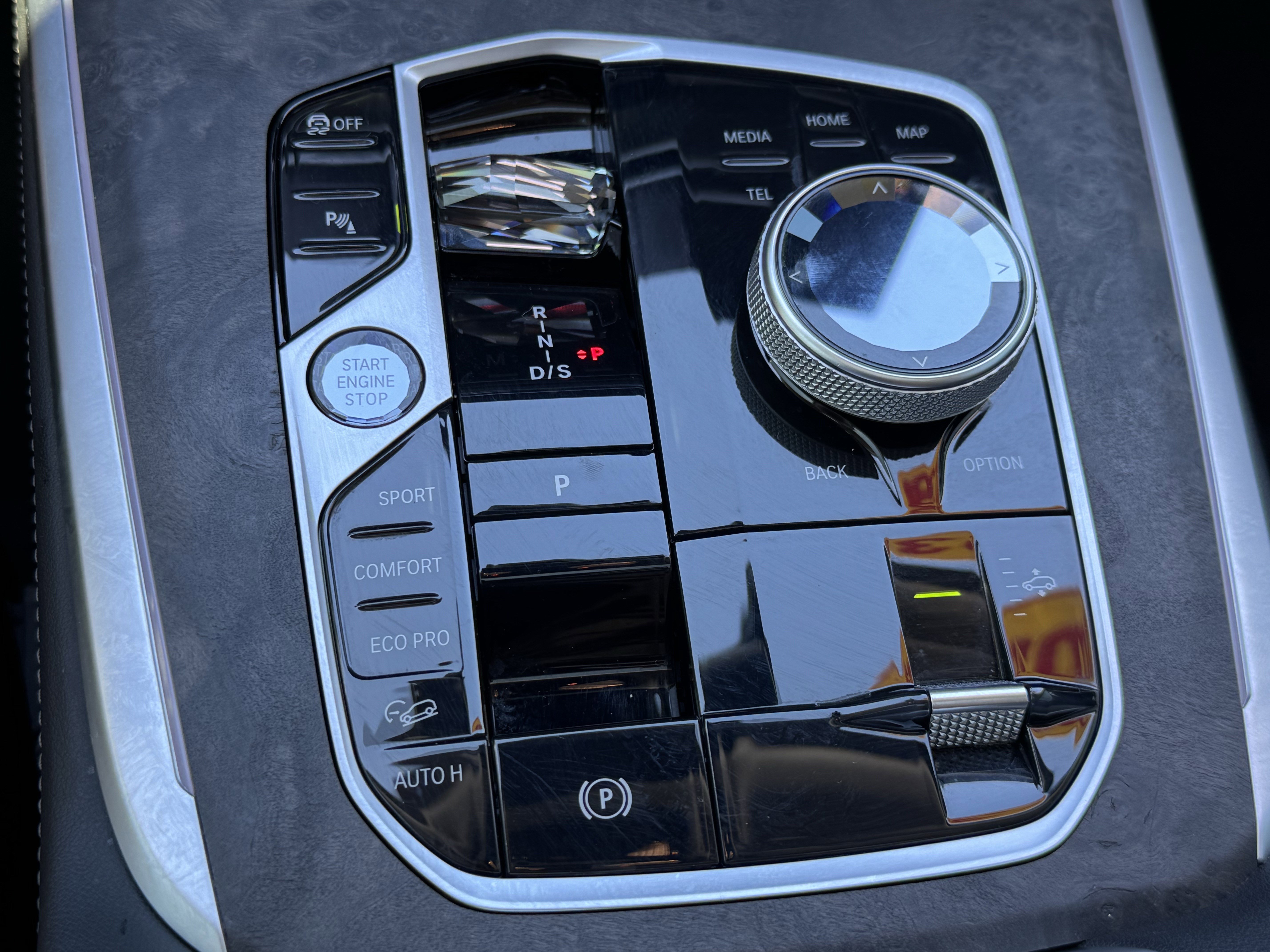 Used 2023 BMW X7 xDrive40i w/ Executive Package image 14