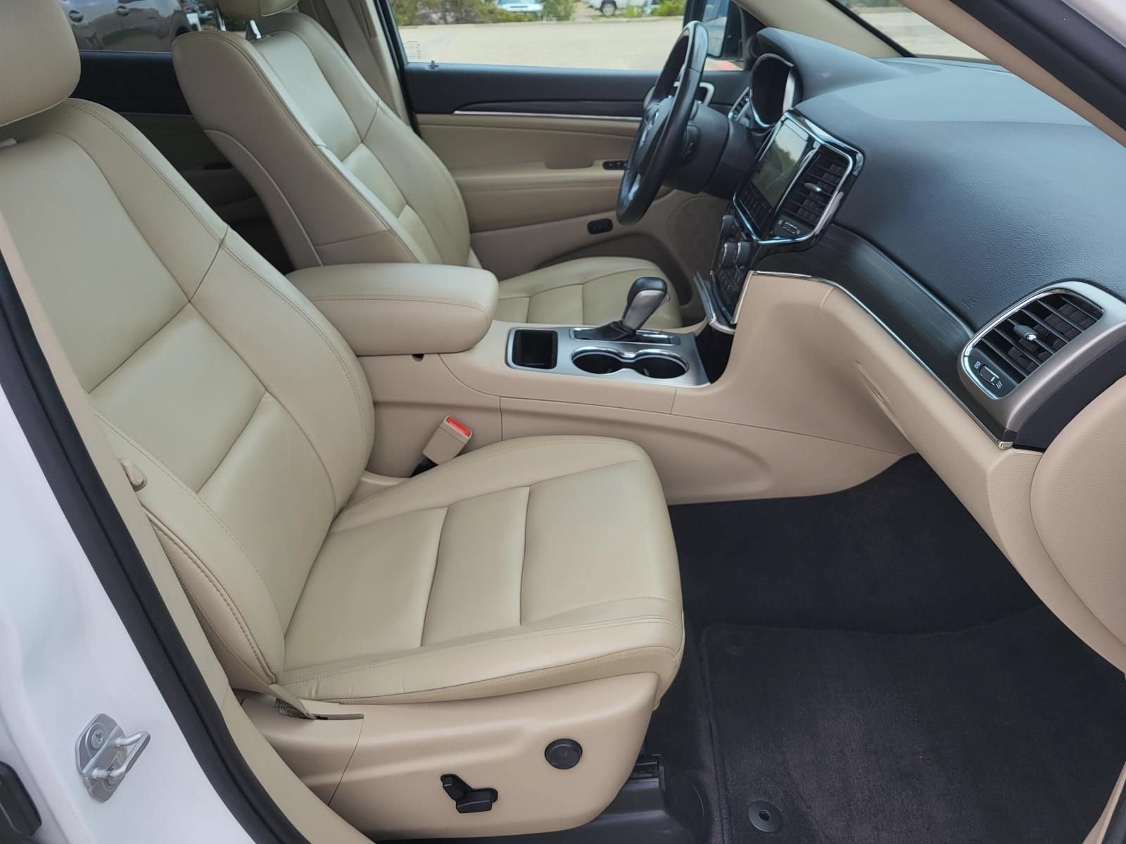 Used 2019 Jeep Grand Cherokee Limited RWD image 13