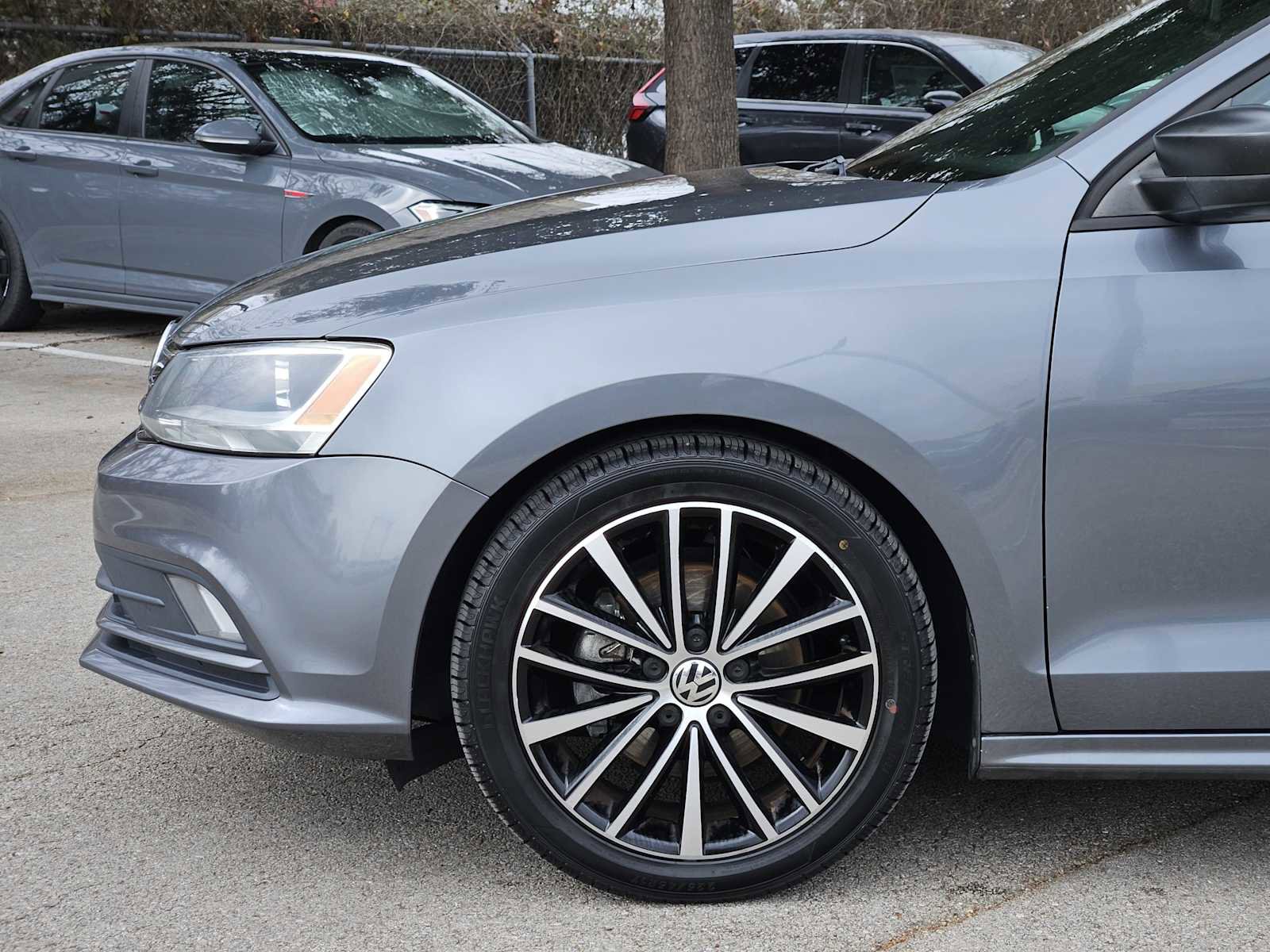 Used 2016 Volkswagen Jetta Sport image 8