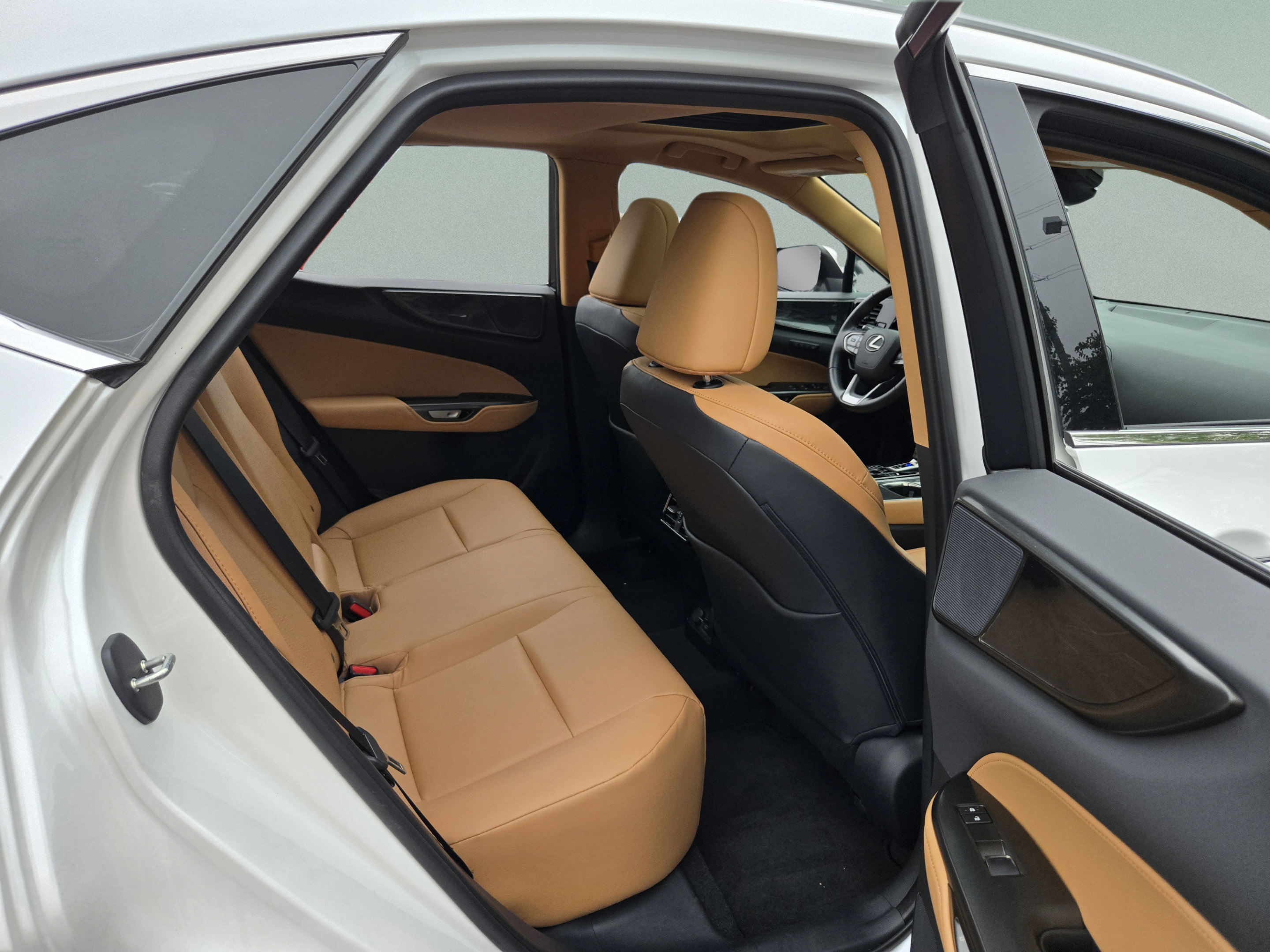 Certified 2025 Lexus NX 350 AWD w/ Premium Package image 23