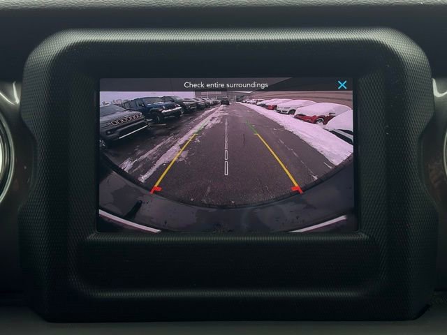 Used 2018 Jeep Wrangler Unlimited Sahara image 39