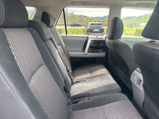 Used 2010 Toyota 4Runner SR5 AWD/4WD image 12