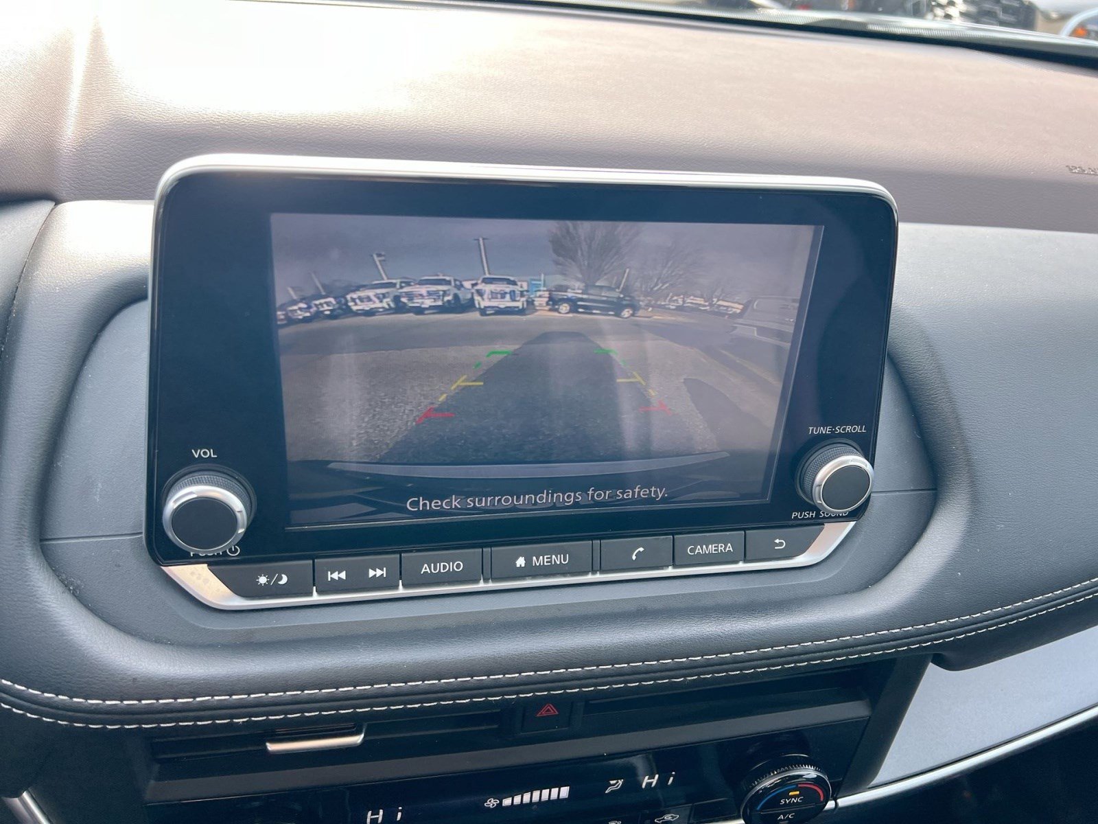 Used 2023 Nissan Rogue SV image 19