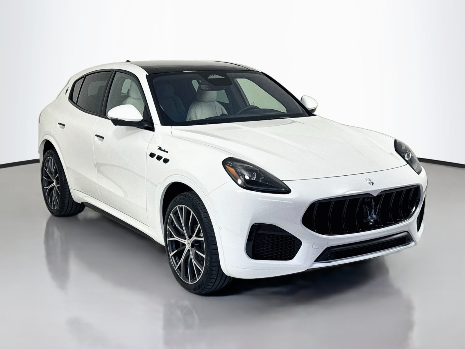 New 2026 Maserati Grecale Modena AWD/4WD image 1