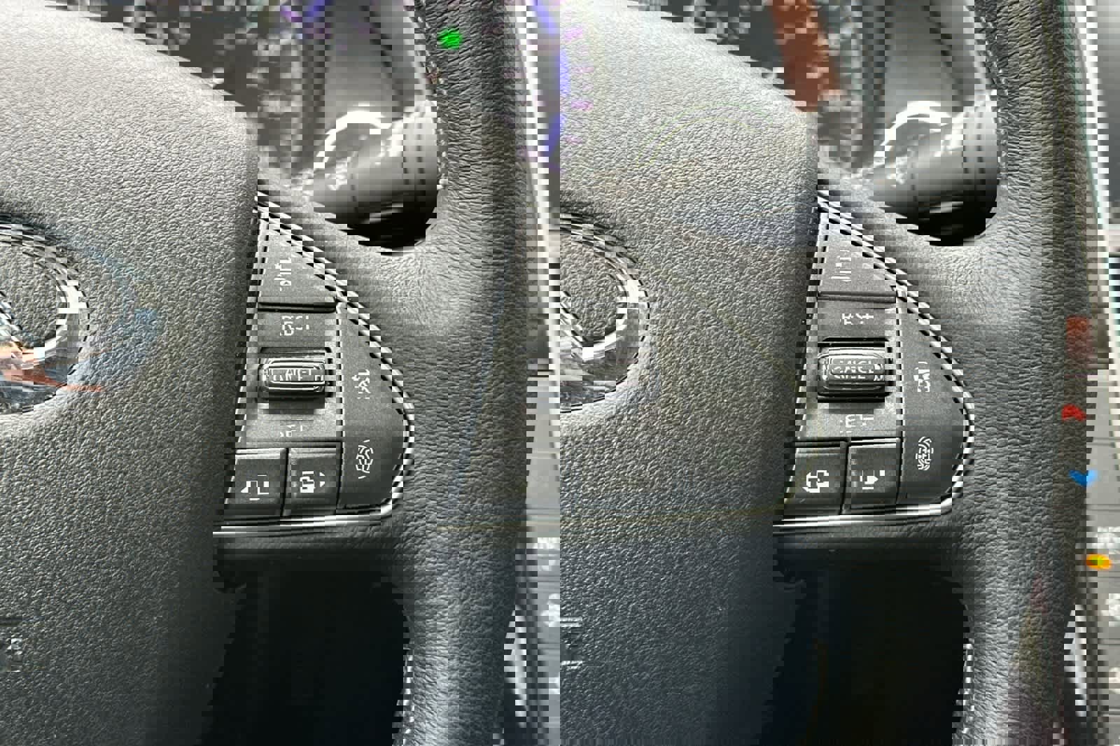 Used 2014 INFINITI Q50 Premium w/ Deluxe Technology Package image 27