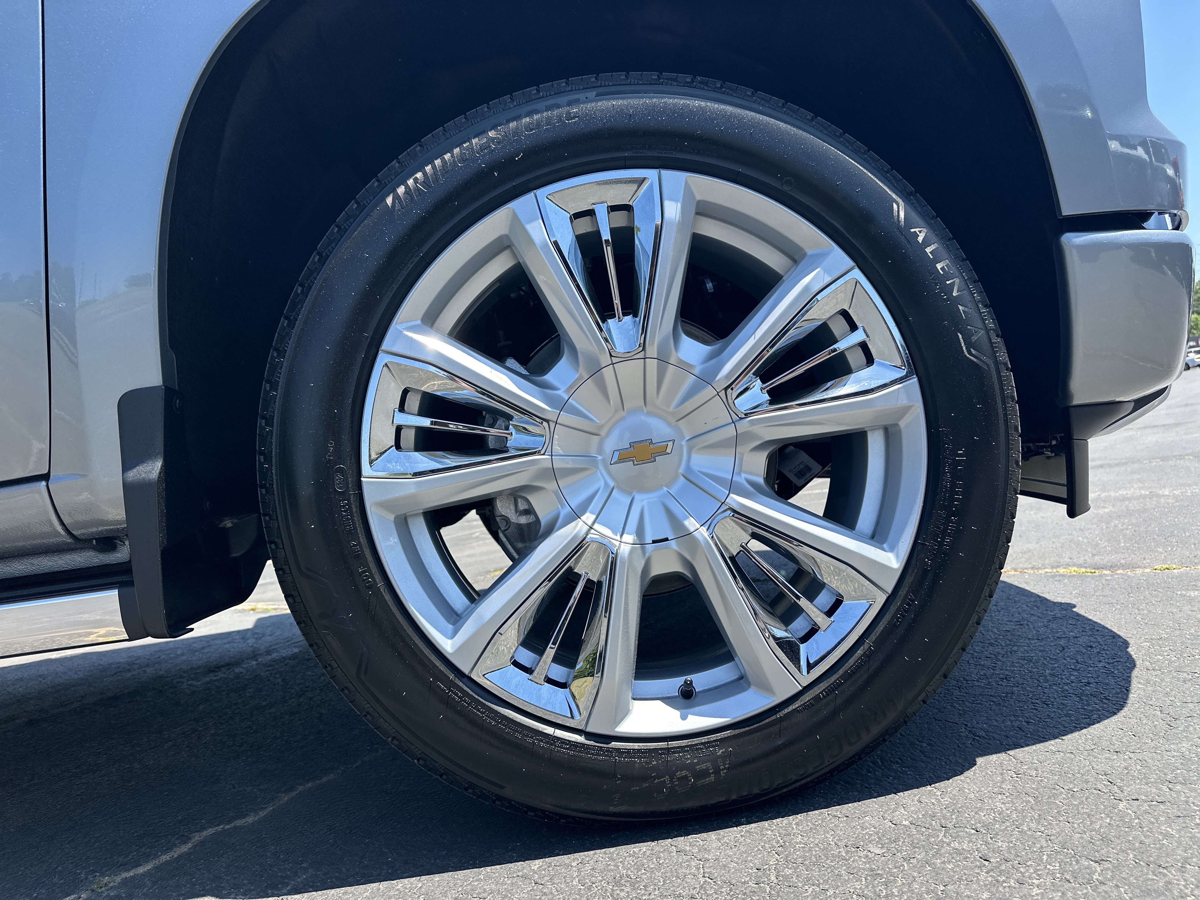 New 2026 Chevrolet Silverado 1500 High Country AWD/4WD image 14