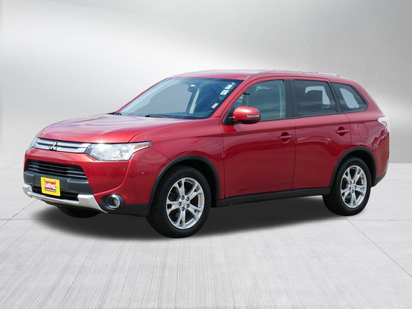 Used 2015 Mitsubishi Outlander SE FWD image 3