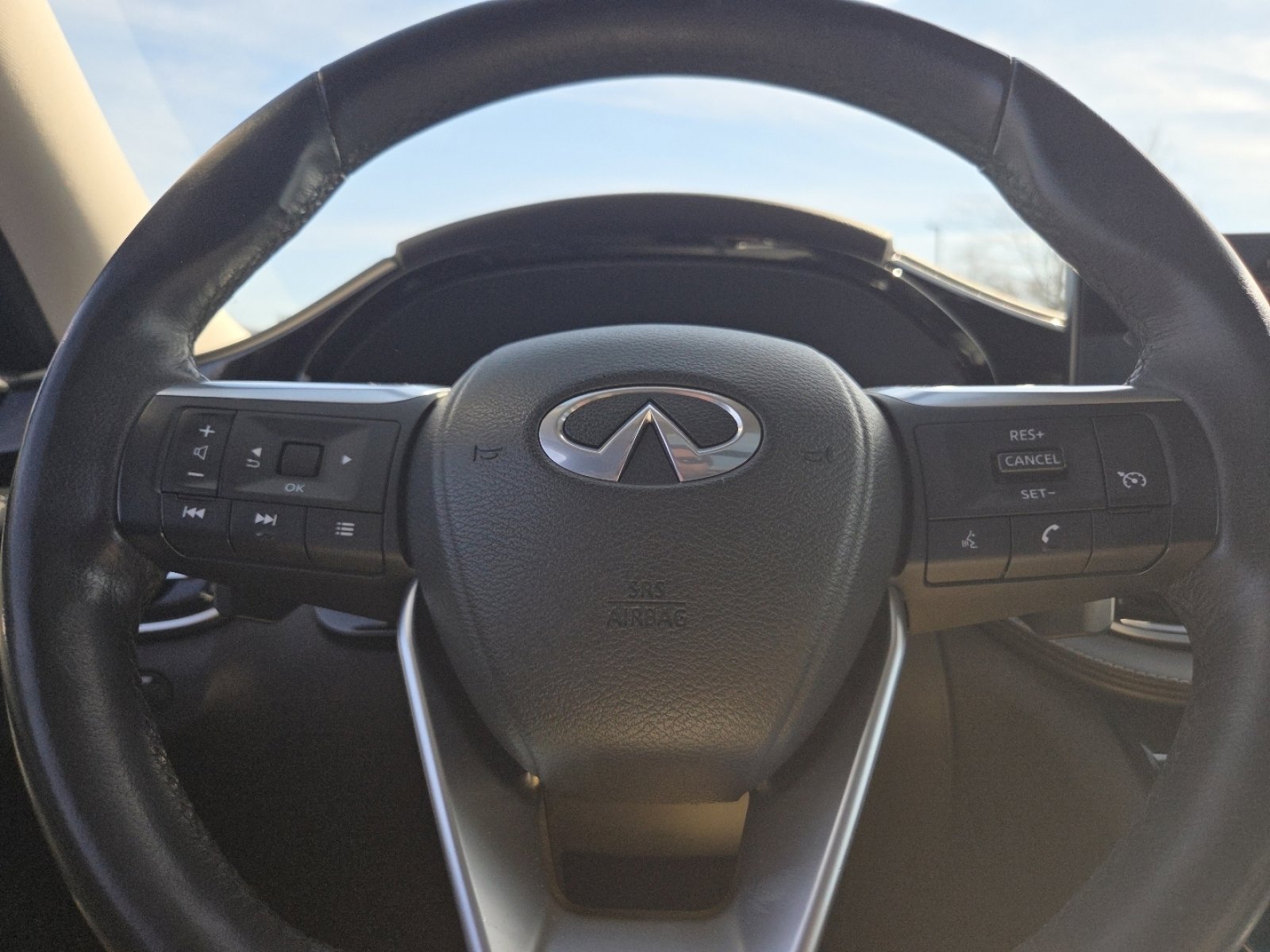 Used 2023 INFINITI QX60 Pure image 27