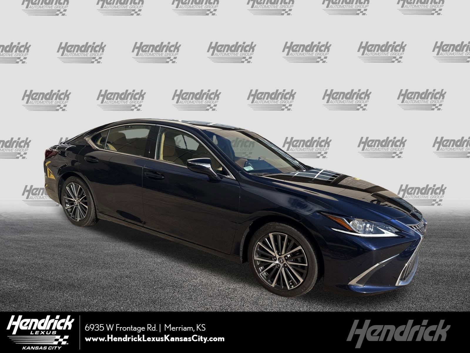 Certified 2025 Lexus ES 350 w/ Premium Package image 1
