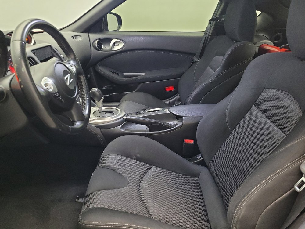 Used 2016 Nissan 370Z Coupe image 22