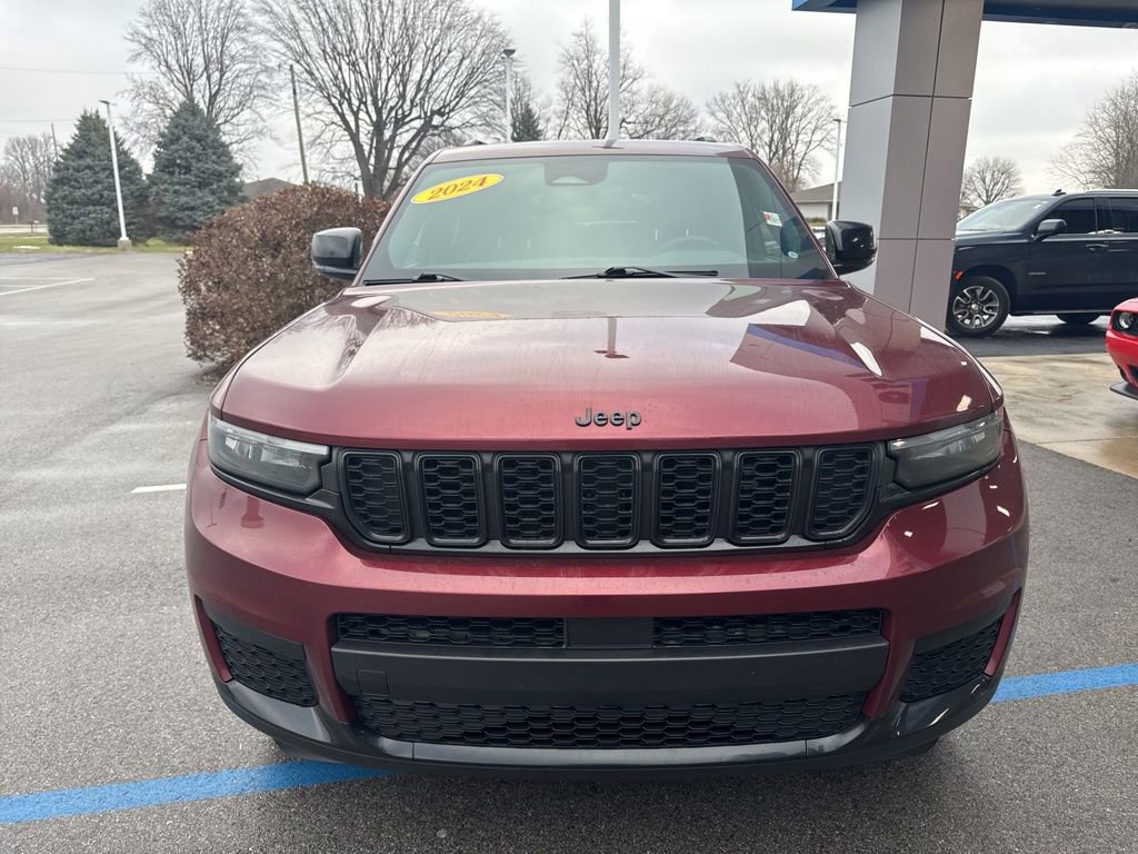 Used 2024 Jeep Grand Cherokee L Altitude image 8