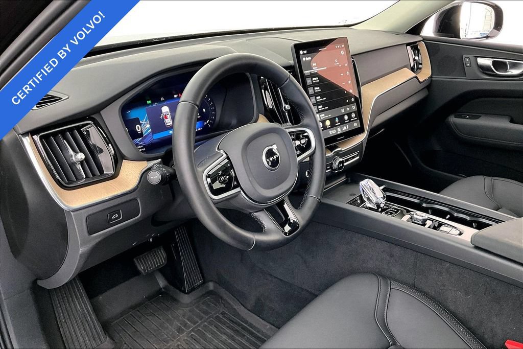 Used 2026 Volvo XC60 B5 Plus AWD/4WD image 15
