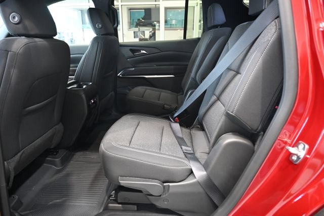 New 2026 Chevrolet Traverse LT w/ LPO, Floor Liner Package FWD image 11