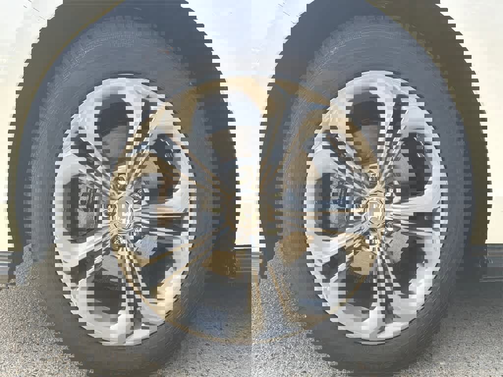 Used 2024 Honda Accord EX image 9