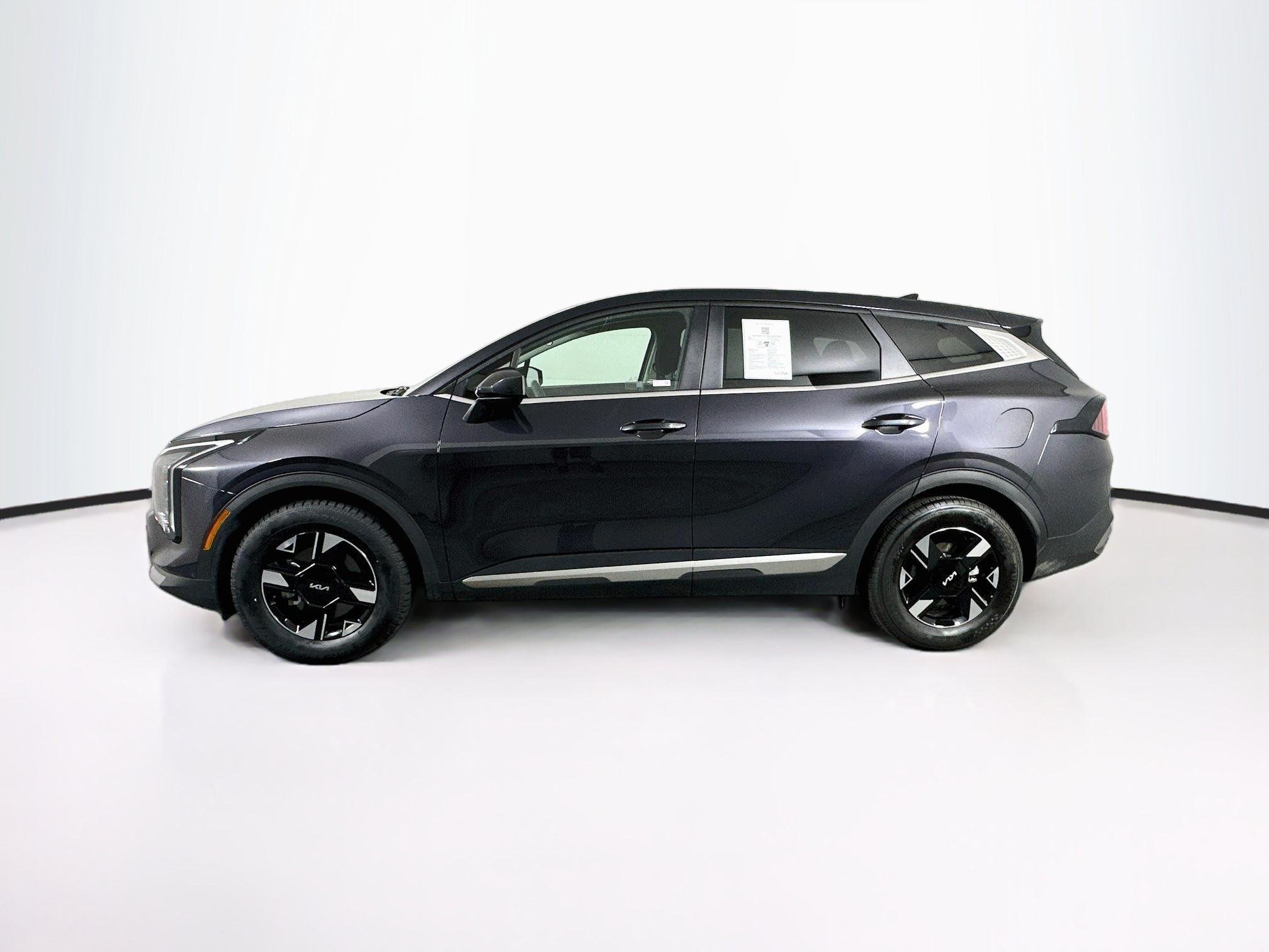 Used 2026 Kia Sportage LX FWD image 4