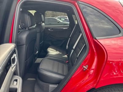 Used 2023 Porsche Macan Turbo image 8