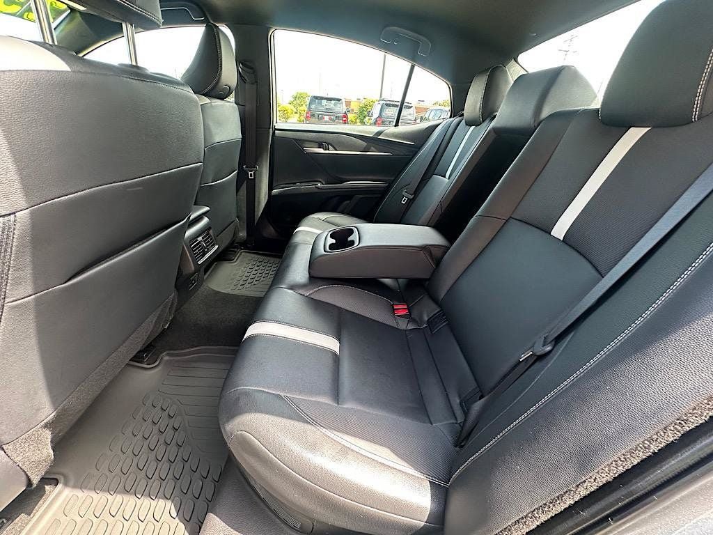 Certified 2025 Toyota Camry SE FWD image 17